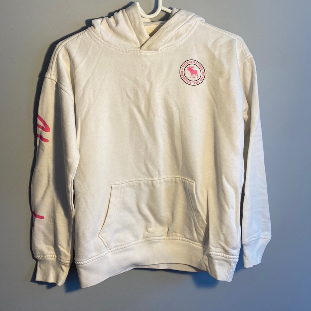 cute white abercrombie hoodie